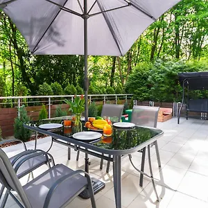 Beachfront Haga With Free Parking By Renters Apartament Sopot